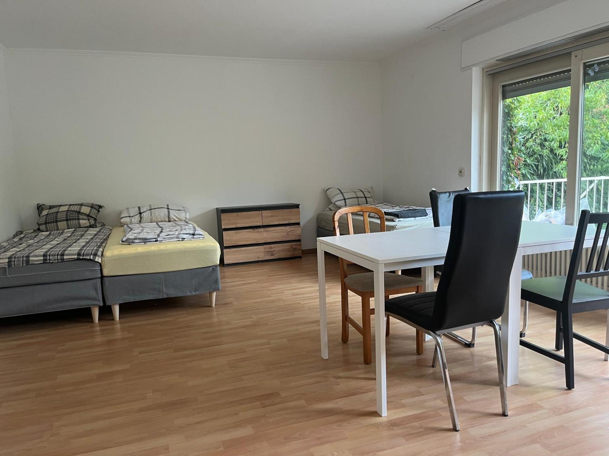 Monteurzimmer In Durlach! By Simplex Villa คาร์ลสรูเฮอ ภายนอก รูปภาพ