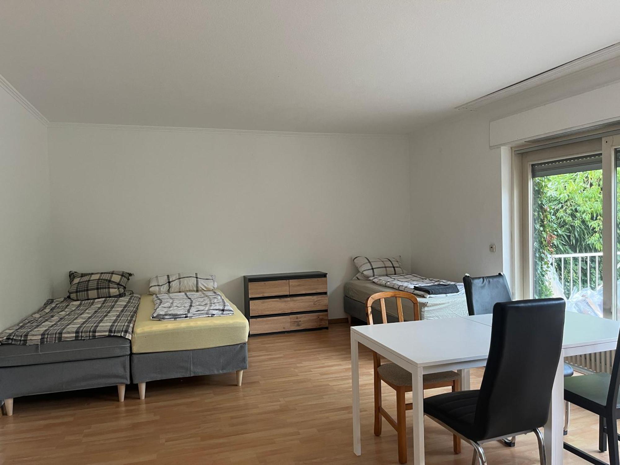 Monteurzimmer In Durlach! By Simplex Villa คาร์ลสรูเฮอ ภายนอก รูปภาพ